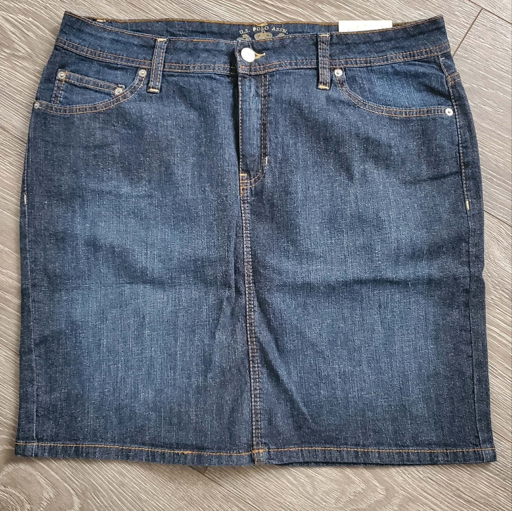 NWT US Polo Assn womens denim knee length skirt embroidered logo pocket